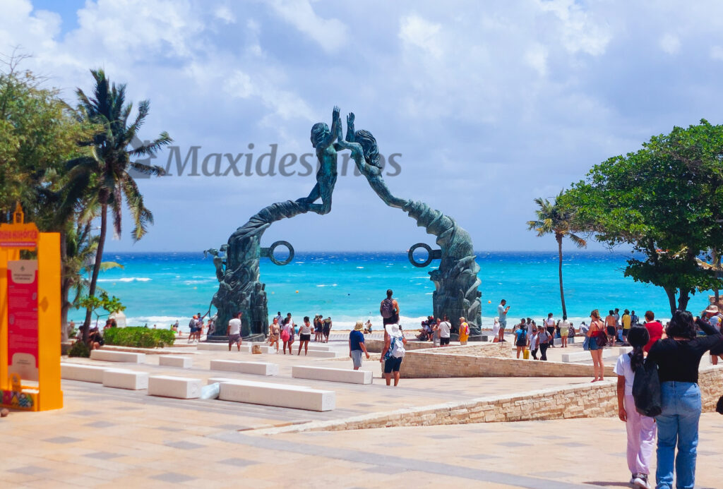 parque-fundadores-playa-del-carmen