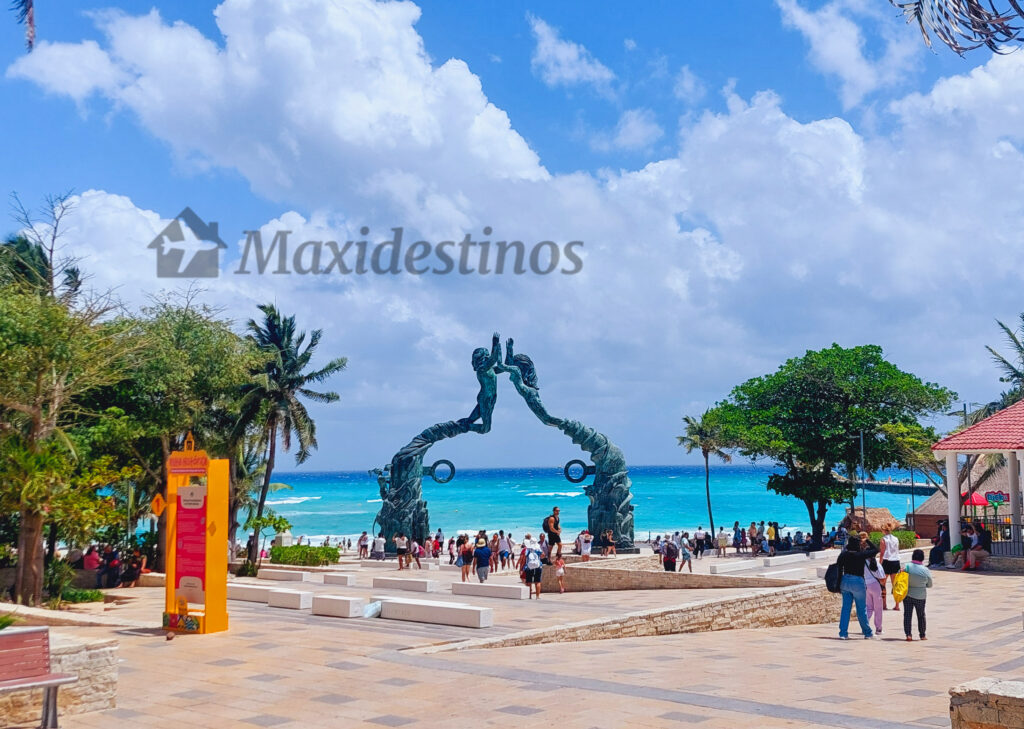 parque-fundadores-playa-del-carmen