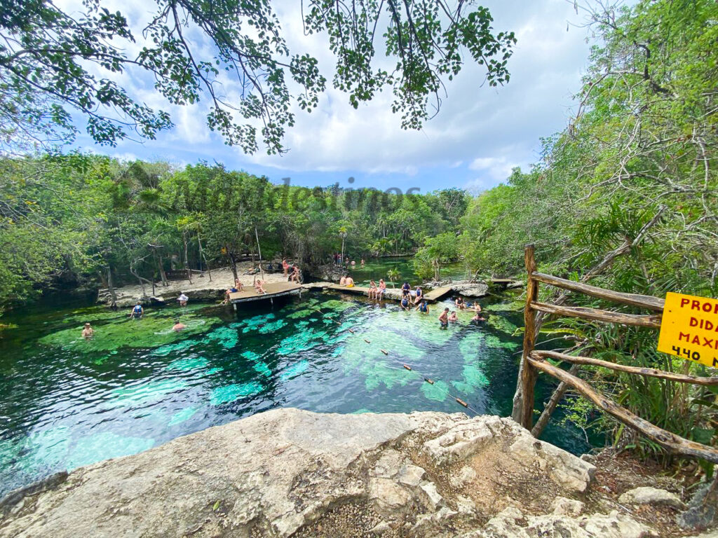 cenote-azul